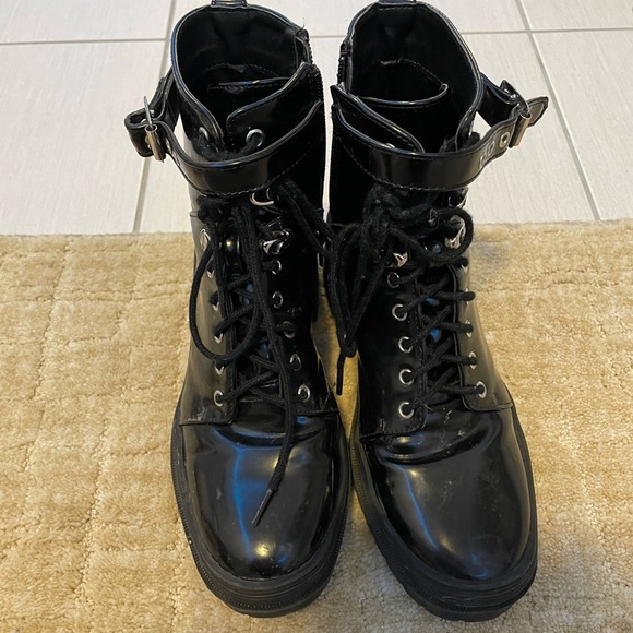 Black combat heeled booties - Picture 2 of 3